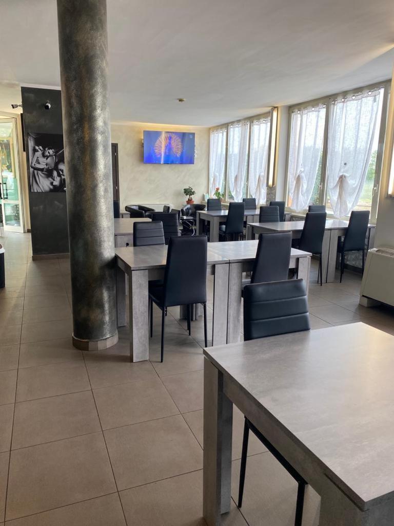 Hotel Verdina Volpiano Kültér fotó